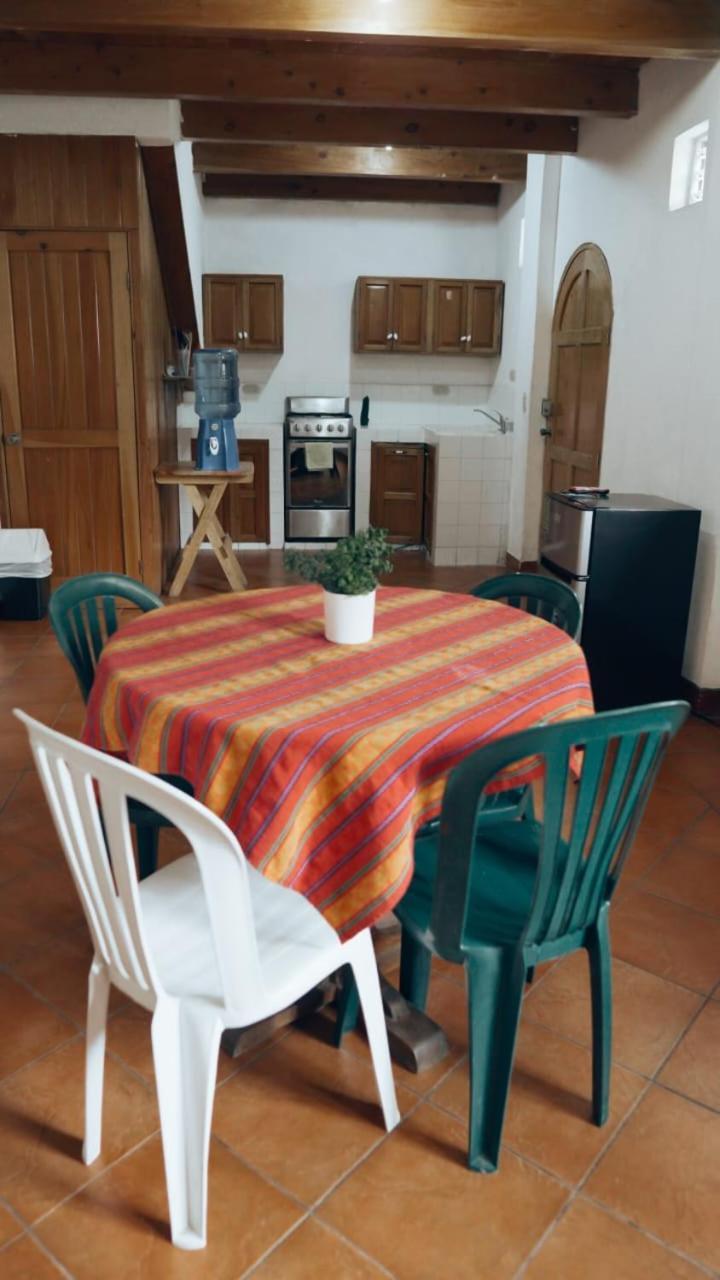 Hostal Dulces Suenos Панахачель Екстер'єр фото